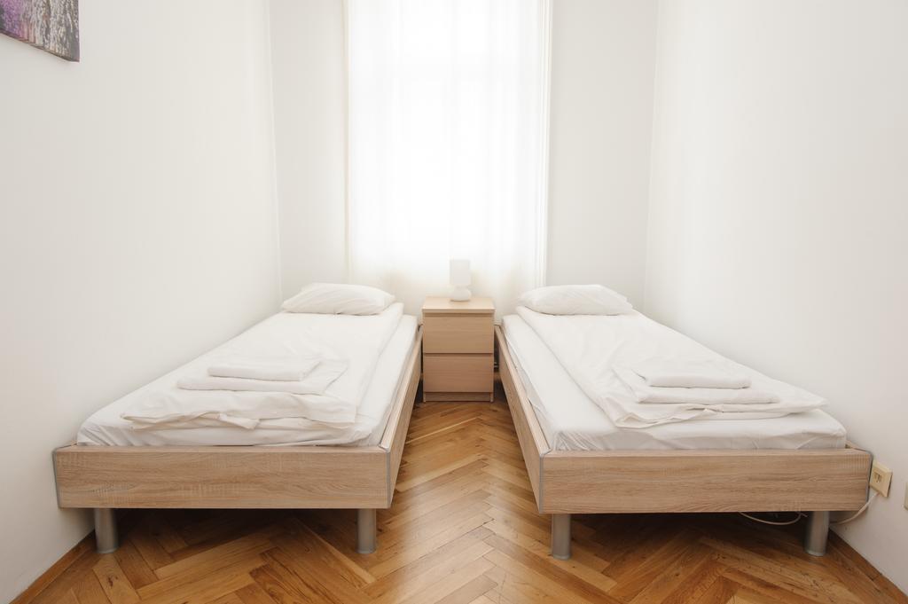 Vienna-Apartment-One Liechtensteinstrasse ภายนอก รูปภาพ